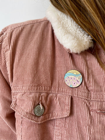 Pins “Good Vibe”