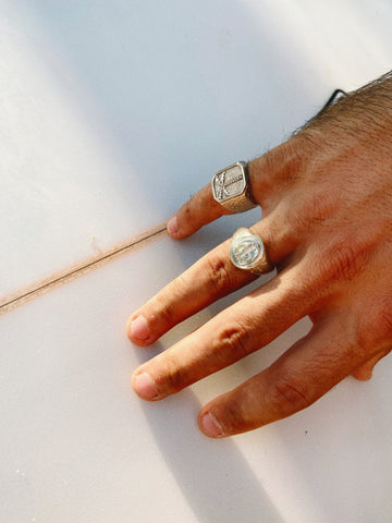 Anello con sigillo “Tridente” /Monsieur Salty 