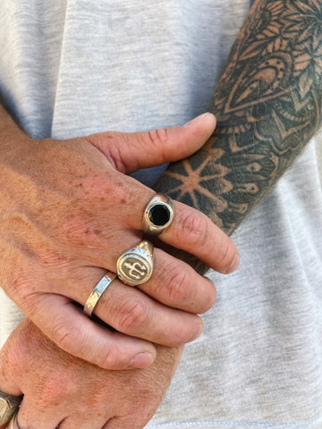 Anello con sigillo “Tridente” /Monsieur Salty 