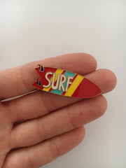 "Surf" brooch